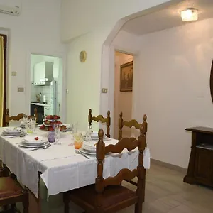 La Casa Di Nonna Videlma , Carrare Italie